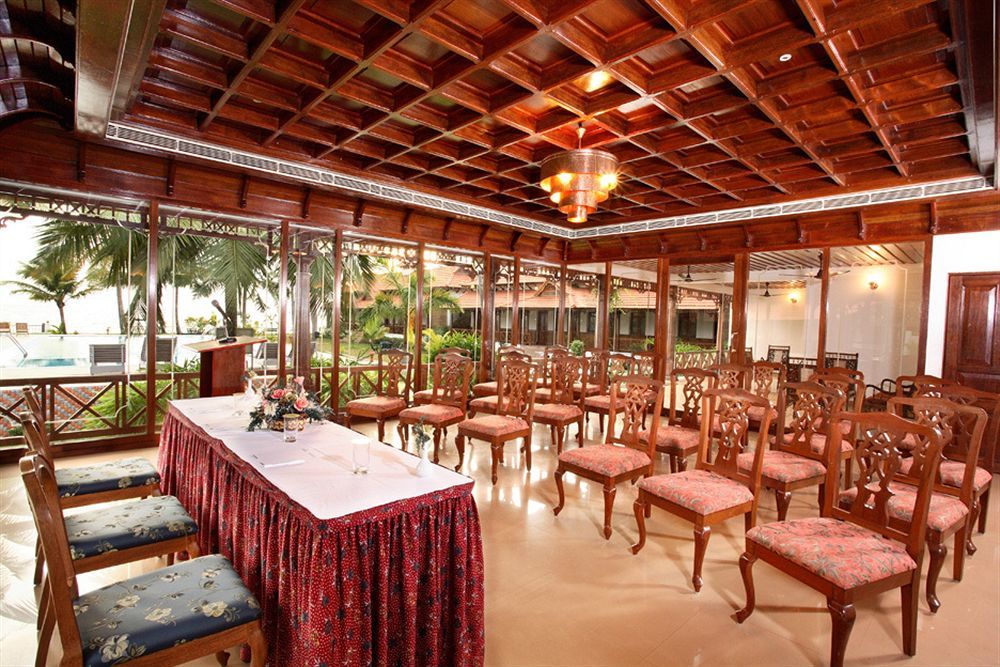 Cocobay Resort Kumarakom Instalações foto
